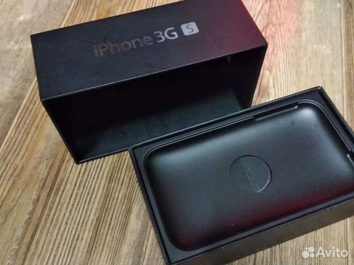 Коробка для iPhone 3Gs