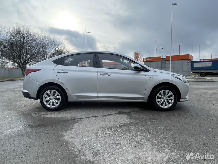 Hyundai Solaris 1.6 AT, 2022, 14 010 км