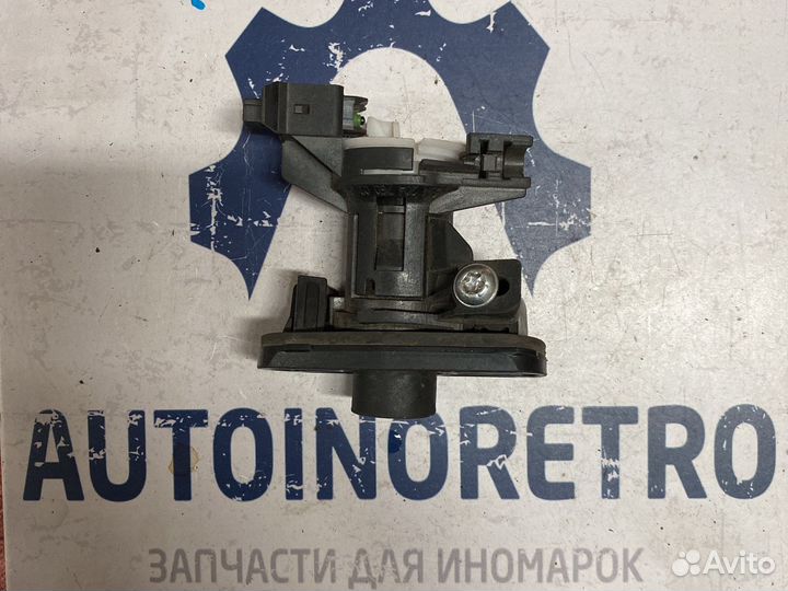 Кнопка открывания багажника Mercedes A2047500261
