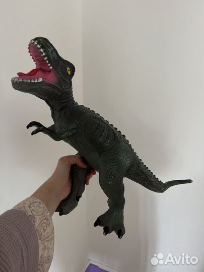 Динозавры игрушки