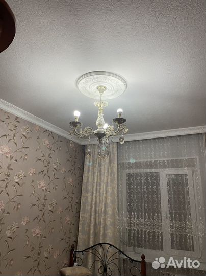 Люстра потолочная новая