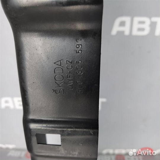 Панель передняя Skoda Yeti 2009