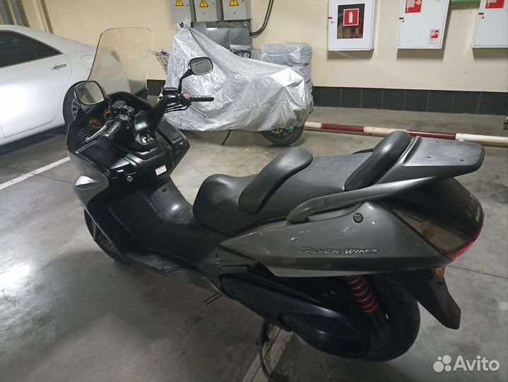 Honda FJS400 silver wing