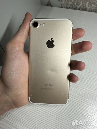 iPhone 7, 32 ГБ