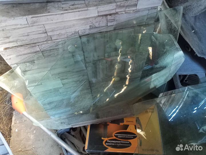 Стекла дверей ваз 2110/12