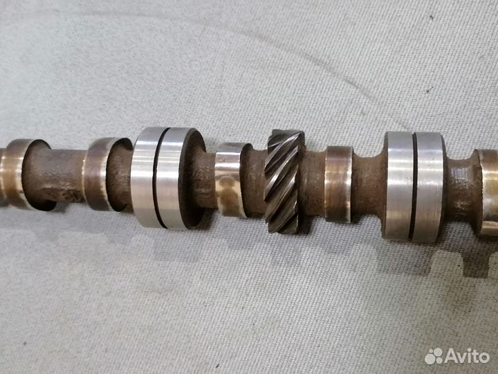 Распредвал Volvo 343 B140E, II,1.4 MT 1987г