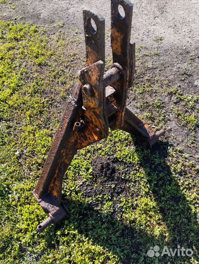 Угольник на т150