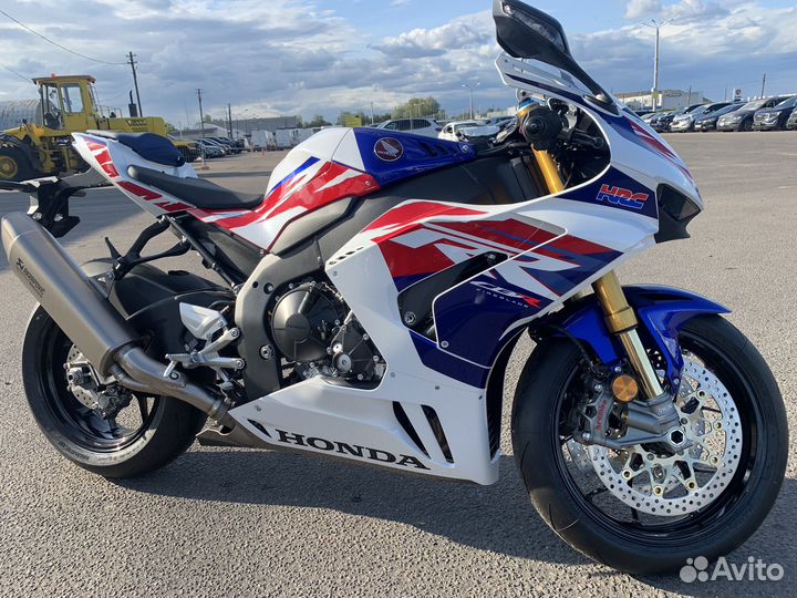 Honda CBR1000RR-R Fireblade SP 30