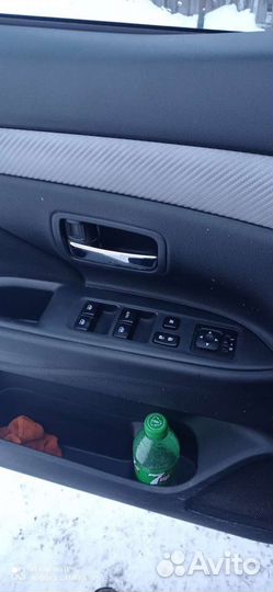 Mitsubishi Outlander 2.0 CVT, 2015, 178 000 км