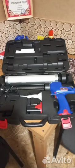 Пистолет для герметика