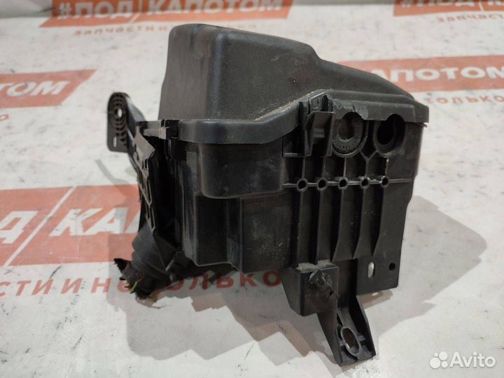 Блок предохранителей Citroen C3 2 2010 9667199580