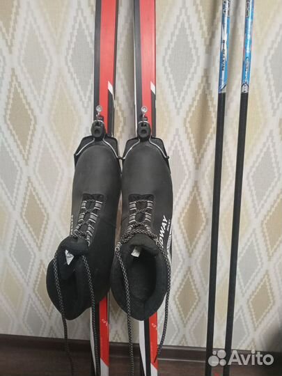 Беговые лыжи, ботинки, палки