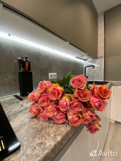 Угловая кухня на заказ. Производство