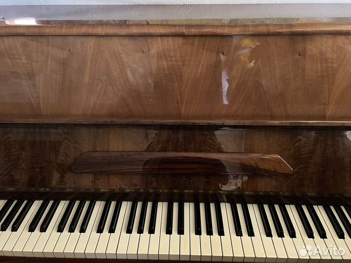 Пианино Petrof