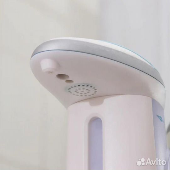 Сенсорный дозатор для жидкого мыла