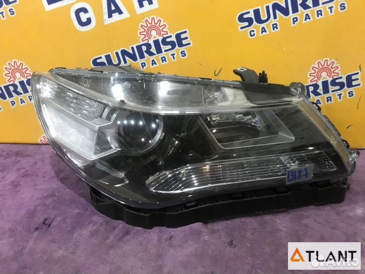 Фара правая honda legend