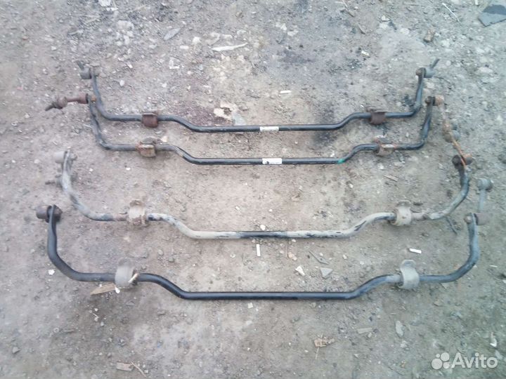 Задний стабилизатор VAG