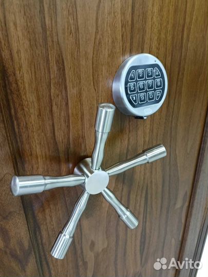 Сейф оружейный в дереве на 3 ствола 