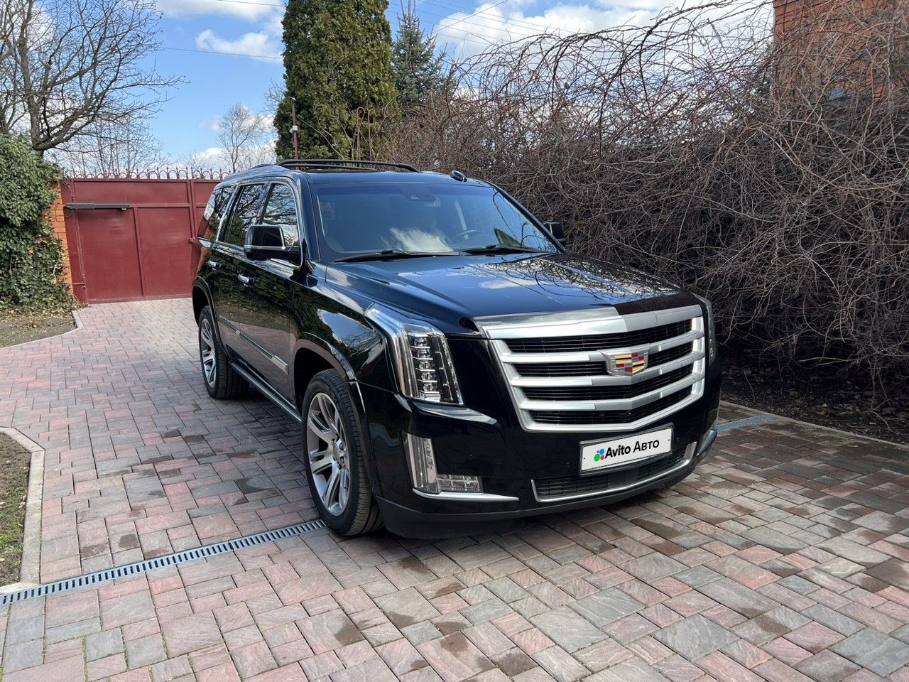 Cadillac Escalade: фото владельца