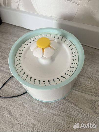 Фонтан поилка для кошек