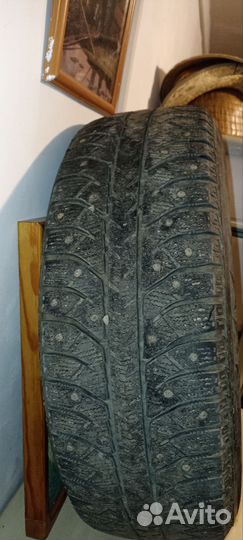 Bridgestone Blizzak Ice 235/60 R18