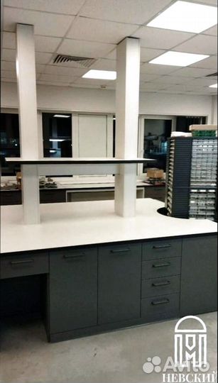 Письменный стол для школьника на заказ