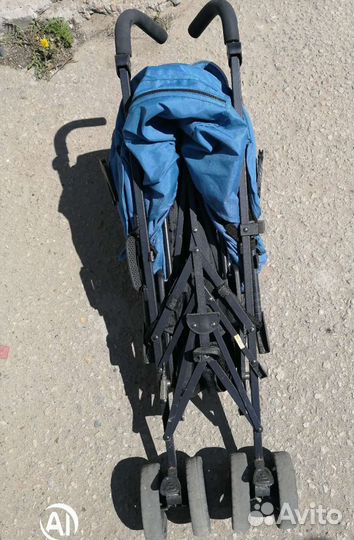 Прогулочная коляска трость