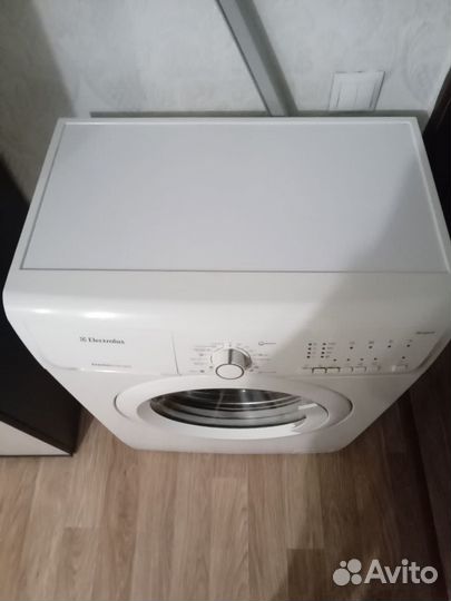 Стиральная машина бу в отличном состоянии
