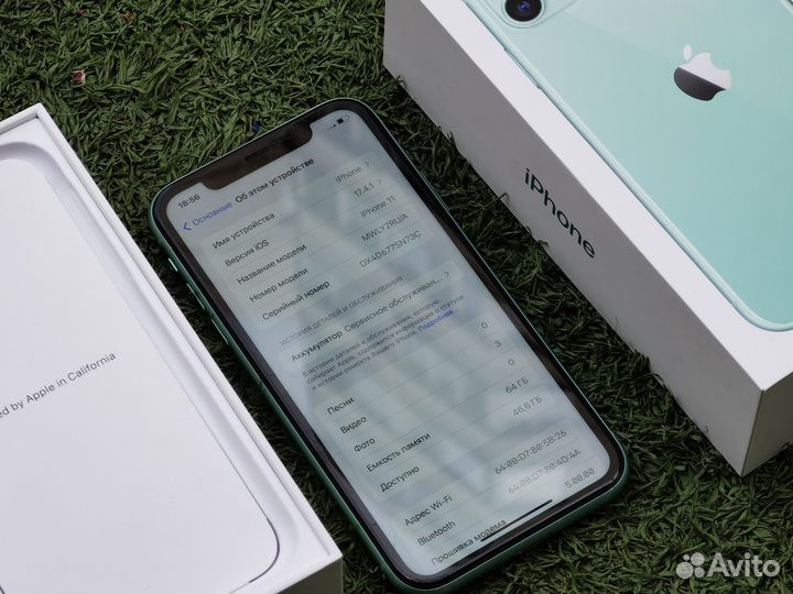 iPhone 11, 64 ГБ