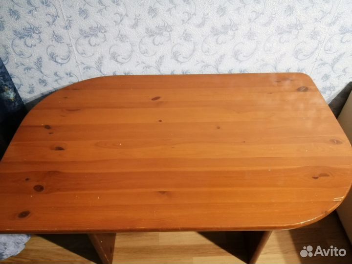 Стол деревянный