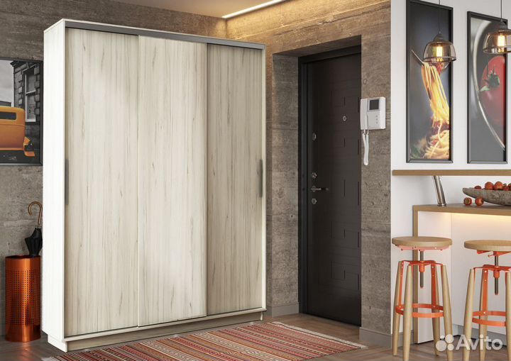 Шкаф купе без зеркал трехстворчатый