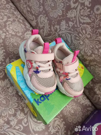 Кроссовки для девочки 22