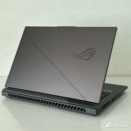 Игровой ноутбук asus rog strix G18