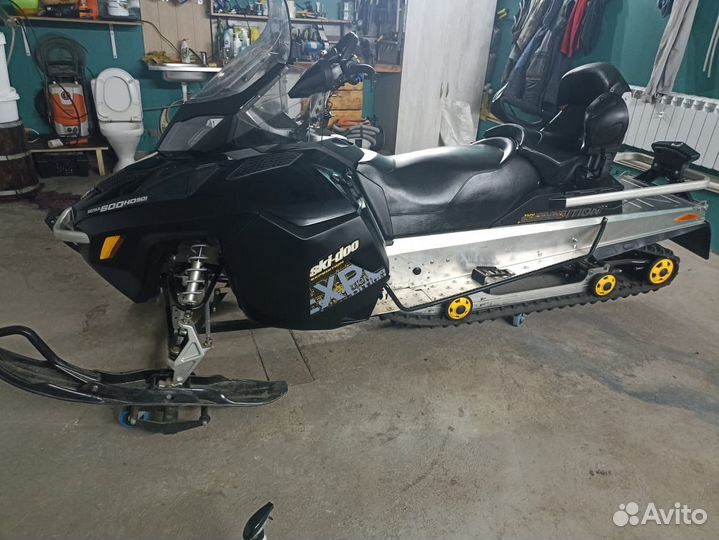 Продам снегоход BRP