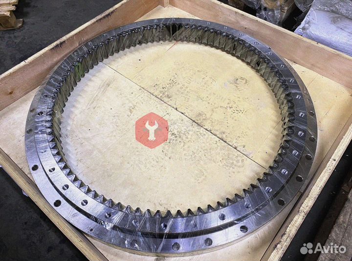 Опорно-поворотный круг Hitachi EX200-5xjpn