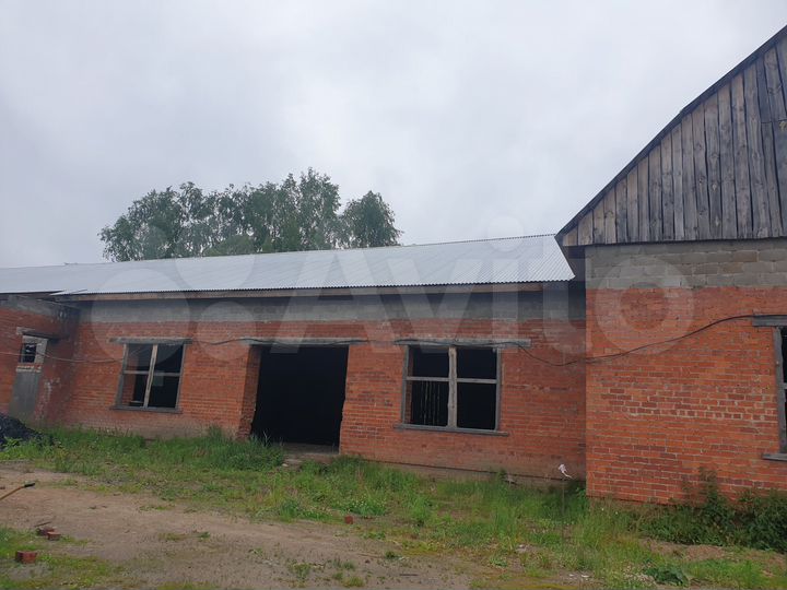 Здание, 350 м²