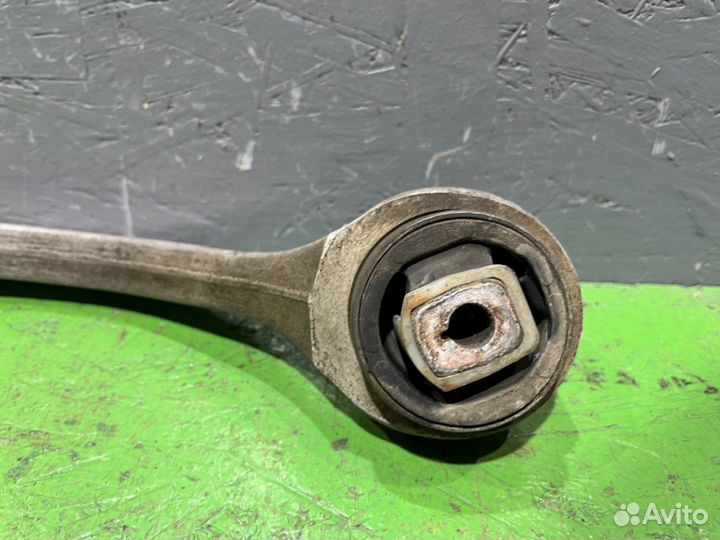 Рычаг подвески нижний Volkswagen Passat B5 1.8 ADR