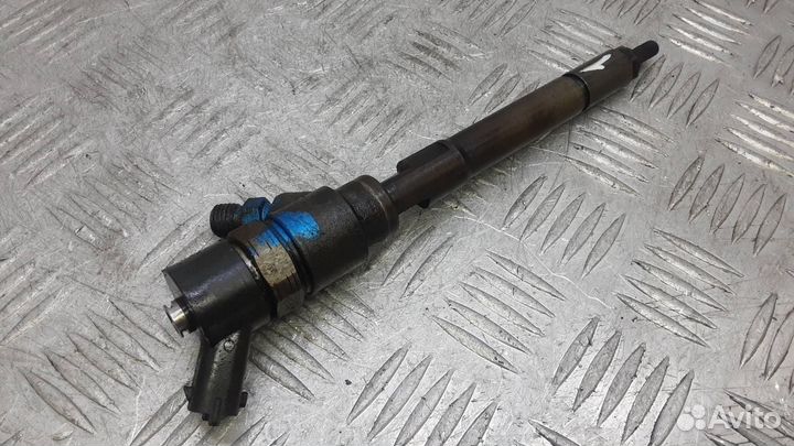 Форсунка топливная Hyundai Tucson 2006 0445110258