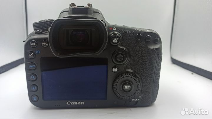 Зеркальный фотоаппарат Canon EOS 7D mark ll