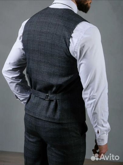 Мужской костюм тройка 46