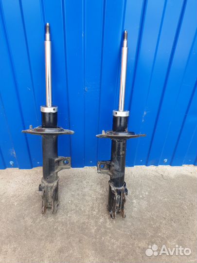 Передние стойки амортизаторов KIA Sportage 3