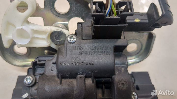 Замок багажника Audi Q7, 2010