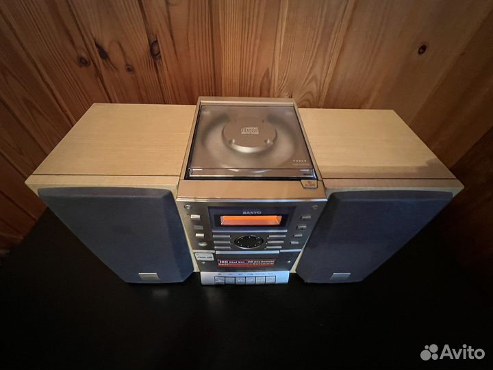 Музыкальный центр sanyo