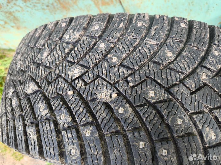 Pirelli Ice Zero 2 245/40 R19 98H