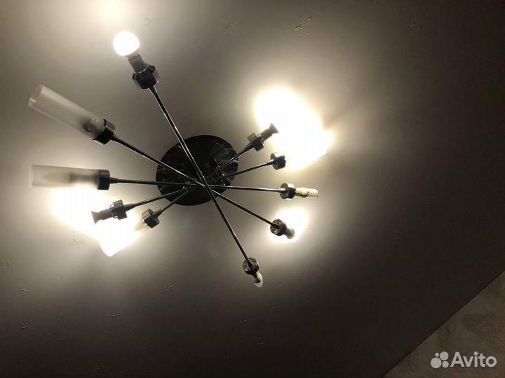 Люстра все плафоны целые