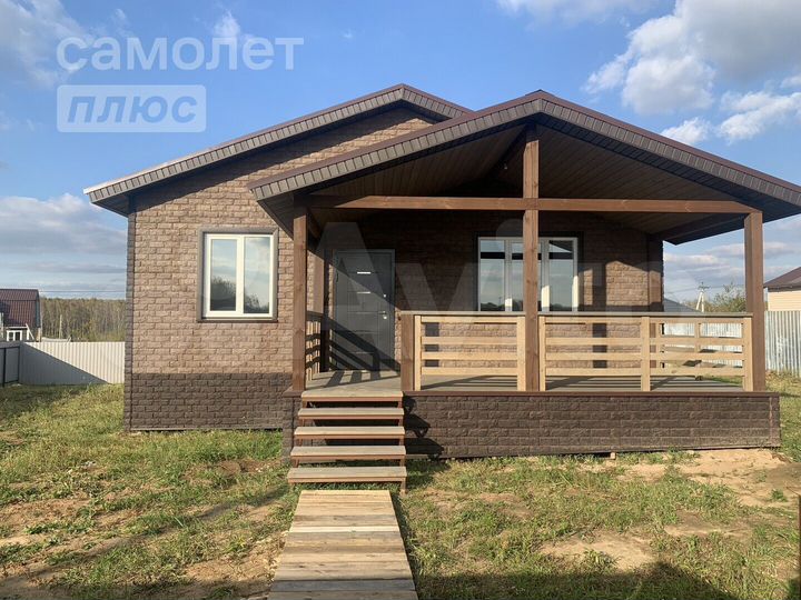 Дом 91,8 м² на участке 6,4 сот.