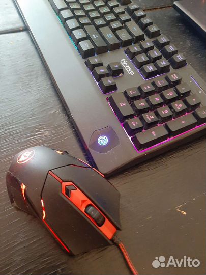 Игровой комплект клавиатура и мышь
