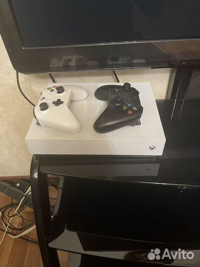 Xbox One s All digital