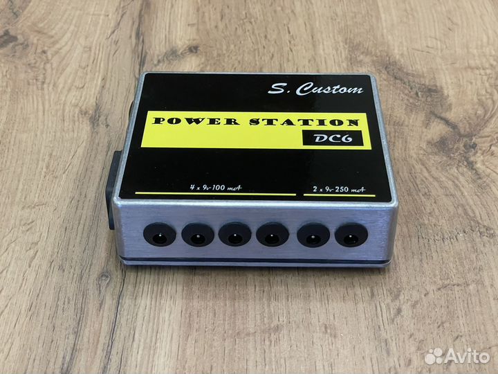 Блок питания гитарных педалей