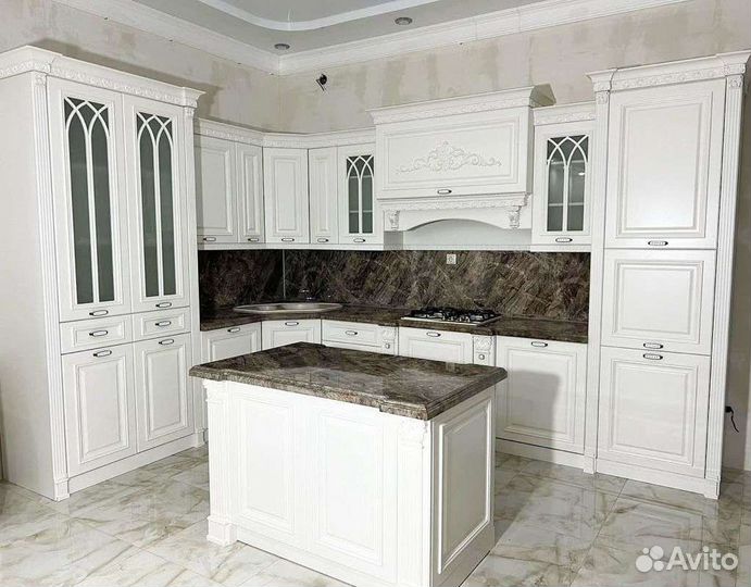 Кухонный гарнитур выставочный образец